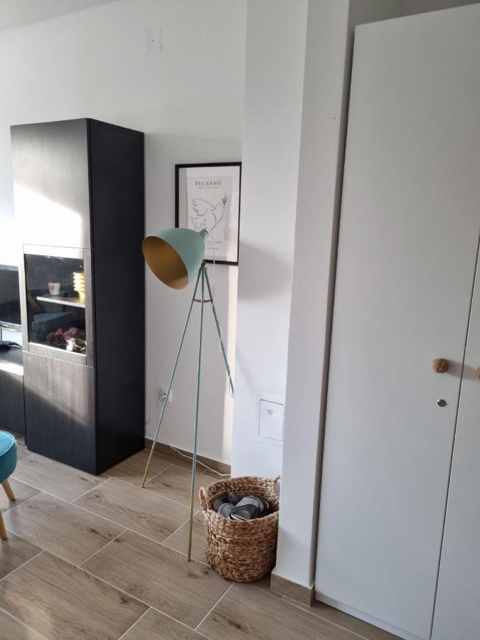 Apartman Nana Divcibare Leilighet Eksteriør bilde